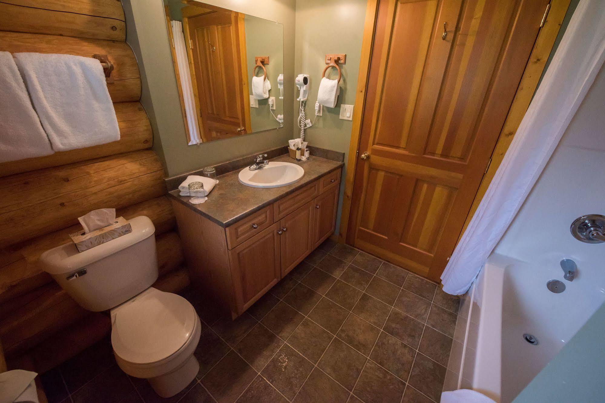 Alpine Meadows Resort Клируотер Экстерьер фото
